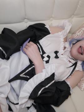 Slutty Maid Miu Akino Has A Clit Orgasm — photo 15 of 15