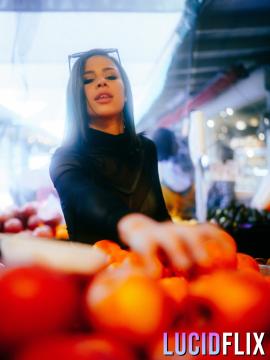Ultimacy Ii Episode 2. The Farmers Market: Kylie Rocket — photo 3 of 15