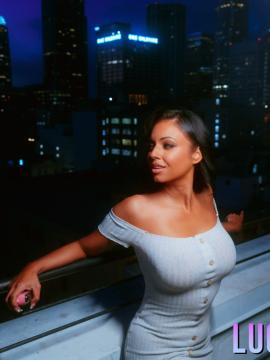 Ultimacy Ii Episode 3. The Rooftop: Daisy Fuentes — photo 4 of 15