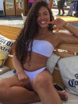 OnlyFans - BIKINI GIRLS 👧 😍 Scene 110 — photo 2 of 20
