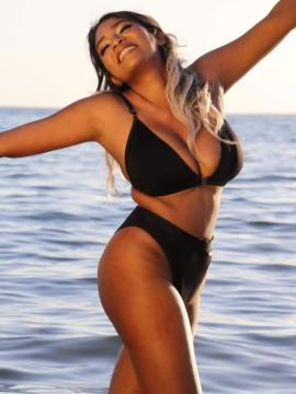 OnlyFans - BIKINI GIRLS 👧 😍 Scene 136 — photo 2 of 20