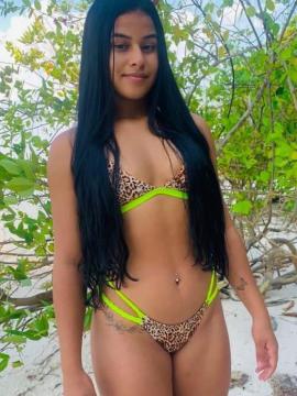 OnlyFans - BIKINI GIRLS 👧 😍 Scene 160 — photo 2 of 20