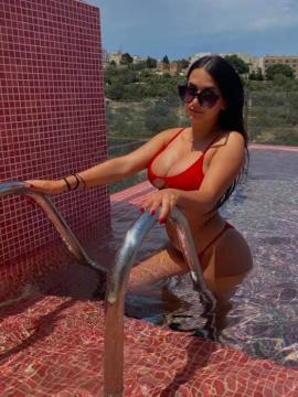 OnlyFans - BIKINI GIRLS 👧 😍 Scene 202 — photo 2 of 20