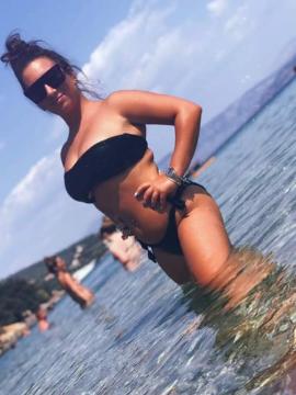 OnlyFans - BIKINI GIRLS 👧 😍 Scene 393 — photo 16 of 20