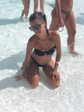 OnlyFans - BIKINI GIRLS 👧 😍 Scene 473 — photo 15 of 20