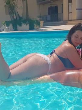 OnlyFans - BIKINI GIRLS 👧 😍 Scene 511 — photo 1 of 20