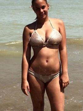 OnlyFans - BIKINI GIRLS 👧 😍 Scene 538 — photo 18 of 20