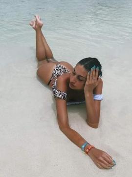 OnlyFans - BIKINI GIRLS 👧 😍 Scene 554 — photo 1 of 20