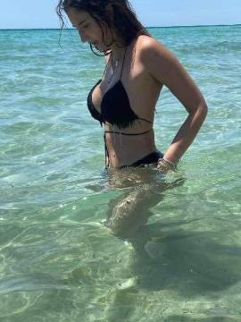 OnlyFans - BIKINI GIRLS 👧 😍 Scene 560 — photo 2 of 20