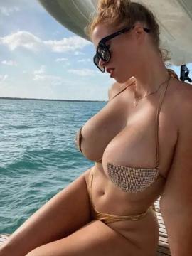 OnlyFans - BIKINI GIRLS 👧 😍 Scene 586 — photo 19 of 20