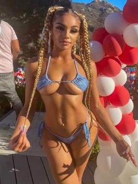 OnlyFans - BIKINI GIRLS 👧 😍 Scene 609 — photo 16 of 20