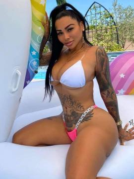 OnlyFans - BIKINI GIRLS 👧 😍 Scene 659 — photo 2 of 20
