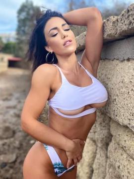 OnlyFans - BIKINI GIRLS 👧 😍 Scene 673 — photo 19 of 20
