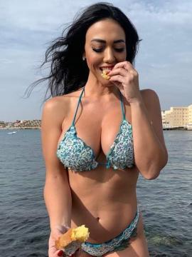 OnlyFans - BIKINI GIRLS 👧 😍 Scene 683 — photo 13 of 20
