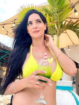 OnlyFans - BIKINI GIRLS 👧 😍 Scene 810 — photo 13 of 20