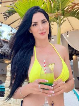OnlyFans - BIKINI GIRLS 👧 😍 Scene 810 — photo 14 of 20