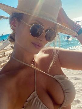 OnlyFans - BIKINI GIRLS 👧 😍 Scene 852 — photo 1 of 20