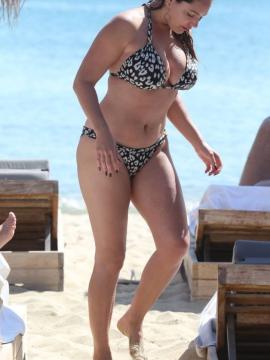 OnlyFans - BIKINI GIRLS 👧 😍 Scene 921 — photo 1 of 20