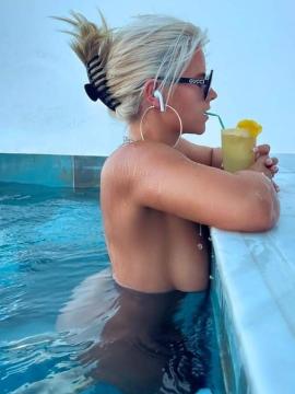 OnlyFans - BIKINI GIRLS 👧 😍 Scene 933 — photo 11 of 20