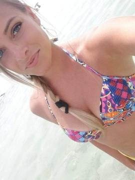 OnlyFans - BIKINI GIRLS 👧 😍 Scene 990 — photo 15 of 20