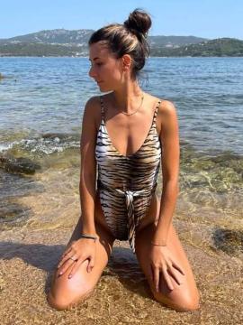 OnlyFans - BIKINI GIRLS 👧 😍 Scene 996 — photo 9 of 20