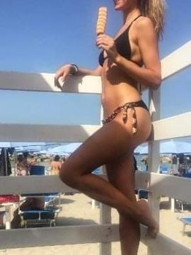OnlyFans - BIKINI GIRLS 👧 😍 Scene 998 — photo 8 of 20