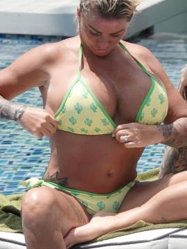OnlyFans - BIKINI GIRLS 👧 😍 Scene 1337 — photo 16 of 20