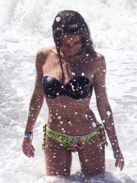 OnlyFans - BIKINI GIRLS 👧 😍 Scene 1479 — photo 2 of 20
