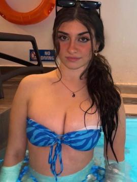 OnlyFans - BIKINI GIRLS 👧 😍 Scene 2000 — photo 3 of 20