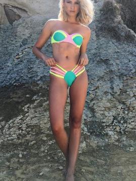OnlyFans - BIKINI GIRLS 👧 😍 Scene 2008 — photo 15 of 20