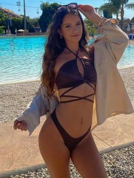 OnlyFans - BIKINI GIRLS 👧 😍 Scene 2026 — photo 18 of 20
