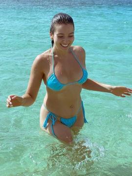 OnlyFans - BIKINI GIRLS 👧 😍 Scene 2028 — photo 14 of 20