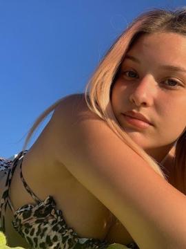 OnlyFans - BIKINI GIRLS 👧 😍 Scene 2041 — photo 2 of 20