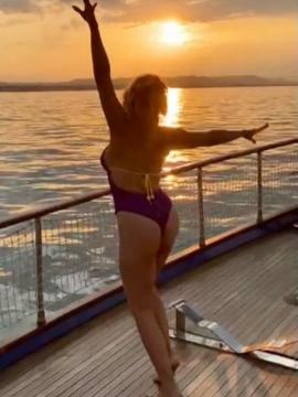 OnlyFans - BIKINI GIRLS 👧 😍 Scene 2306 — photo 13 of 20