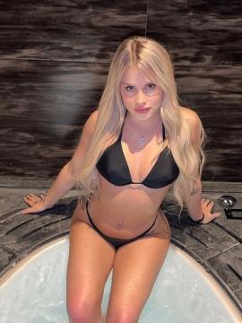 OnlyFans - BIKINI GIRLS 👧 😍 Scene 2330 — photo 8 of 20