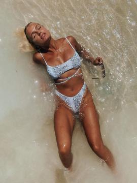 OnlyFans - BIKINI GIRLS 👧 😍 Scene 2348 — photo 5 of 20
