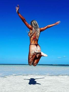 OnlyFans - BIKINI GIRLS 👧 😍 Scene 2537 — photo 19 of 20