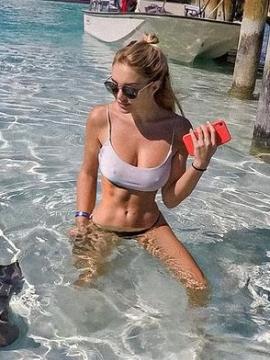 OnlyFans - BIKINI GIRLS 👧 😍 Scene 2549 — photo 9 of 20