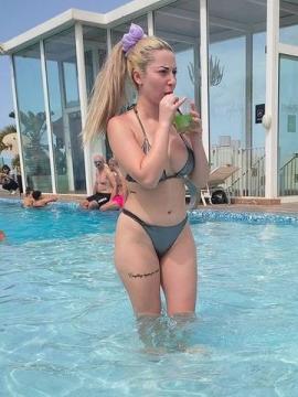 OnlyFans - BIKINI GIRLS 👧 😍 Scene 2559