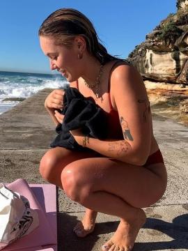 OnlyFans - BIKINI GIRLS 👧 😍 Scene 2818 — photo 3 of 20