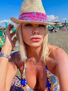 OnlyFans - BIKINI GIRLS 👧 😍 Scene 2840 — photo 11 of 20