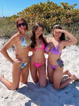 OnlyFans - BIKINI GIRLS 👧 😍 Scene 2901 — photo 15 of 20