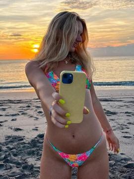 OnlyFans - BIKINI GIRLS 👧 😍 Scene 3511