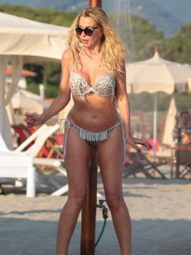 OnlyFans - BIKINI GIRLS 👧 😍 Scene 5192