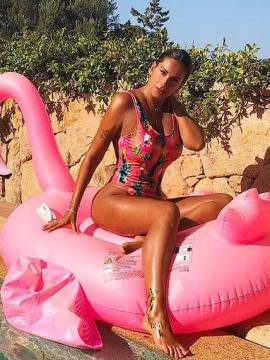 OnlyFans - BIKINI GIRLS 👧 😍 Scene 5576