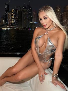OnlyFans - Daniella Chavez 💋👙 Scene 1 — photo 27 of 1657