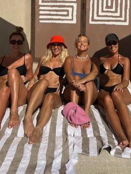 OnlyFans - BIKINI GIRLS 👧 😍 Scene 7770 — photo 1 of 20