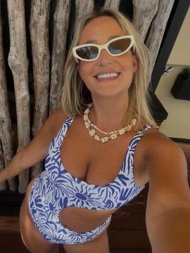 OnlyFans - BIKINI GIRLS 👧 😍 Scene 7771 — photo 1 of 20