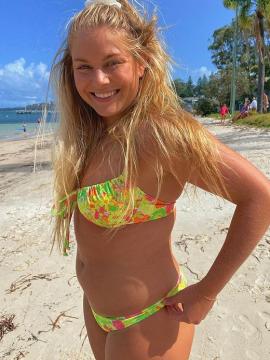OnlyFans - BIKINI GIRLS 👧 😍 Scene 7789 — photo 16 of 20