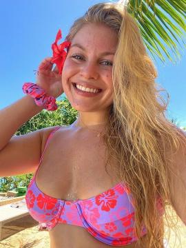 OnlyFans - BIKINI GIRLS 👧 😍 Scene 7810 — photo 8 of 20